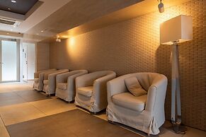 Universal Bay Condominium