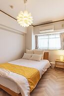 Universal Bay Condominium