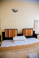Shumuk Hotel and Apartments