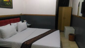 Anggraeni Hotel Ketanggungan