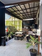 Anggraeni Hotel Ketanggungan