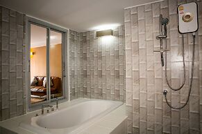 Pool Access By Punnpreeda Beach Resort