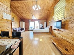 Longbeach Pension
