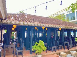 Sandals Hoàng Yến Hotel