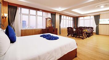 Sandals Hoàng Yến Hotel