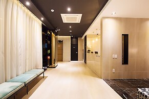 Brown Dot Busan Station Sky Garden