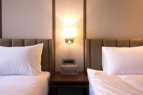 Brown Dot Busan Station Sky Garden