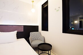 Brown Dot Busan Station Sky Garden