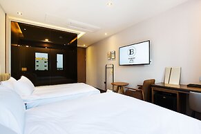 Brown Dot Busan Station Sky Garden