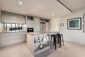Melbourne Docklands Concavo Seaview Apartment
