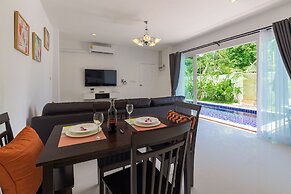 Private Villa with Pool near Laguna