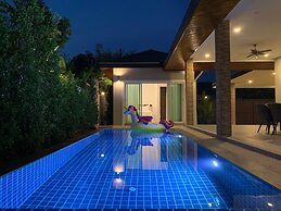 Private Villa with Pool near Laguna