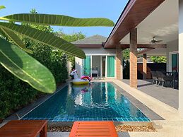 Private Villa with Pool near Laguna