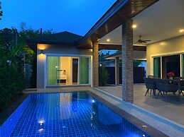 Private Villa with Pool near Laguna