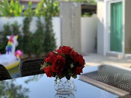 Private Villa with Pool near Laguna