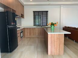 Private Villa with Pool near Laguna