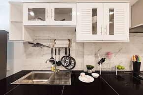 Private Villa with Pool near Laguna