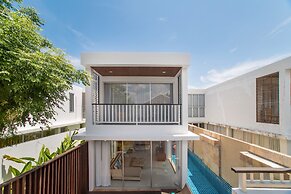 Private Villa with Pool near Laguna