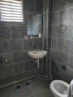 Karya Hotel
