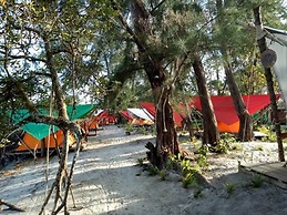 Koh Rong Love Resort - Hostel