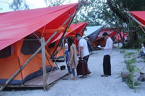 Koh Rong Love Resort - Hostel