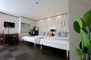 Guest House Liz Nakazaki-cho