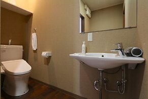 Guest House Liz Nakazaki-cho