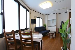 Guest House Liz Nakazaki-cho