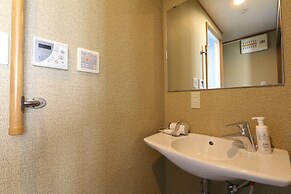 Guest House Liz Nakazaki-cho