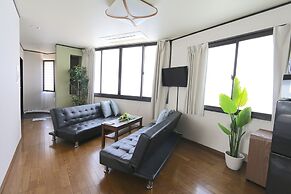 Guest House Liz Nakazaki-cho