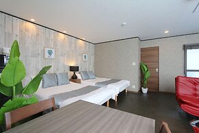 Guest House Liz Nakazaki-cho