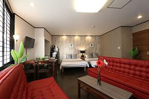 Guest House Liz Nakazaki-cho