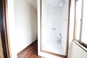 Guest House Liz Nakazaki-cho