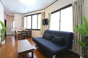 Guest House Liz Nakazaki-cho