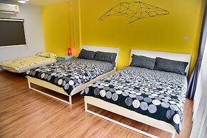 ZZZ Hostel - Don Mueang Airport