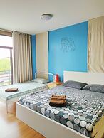 ZZZ Hostel - Don Mueang Airport