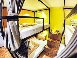 ZZZ Hostel - Don Mueang Airport