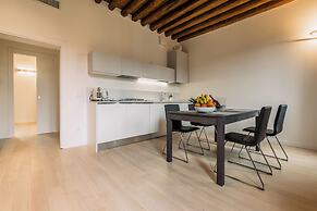 Charming Palace Corte Del Teatro