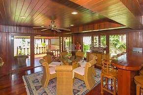 5BR Beachfront Villa Bangrak