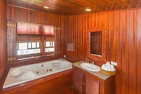 5BR Beachfront Villa Bangrak