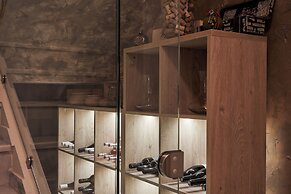 Mirabilia Boutique Hotel