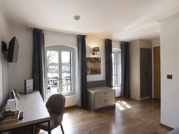 L'HÔTEL by Hostellerie du Château