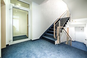 Home Hotel