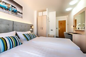 Home Hotel