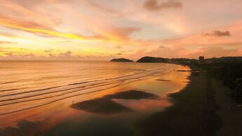 Jaco Surf Camps by Selina Surf Club - Hostel