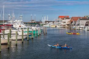 Antoinette's Apartments & Suites