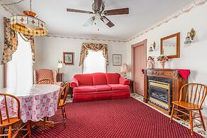 Antoinette's Apartments & Suites