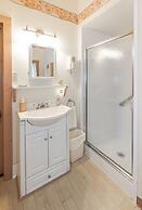 Antoinette's Apartments & Suites