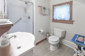 Antoinette's Apartments & Suites