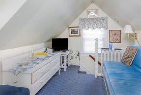 Antoinette's Apartments & Suites